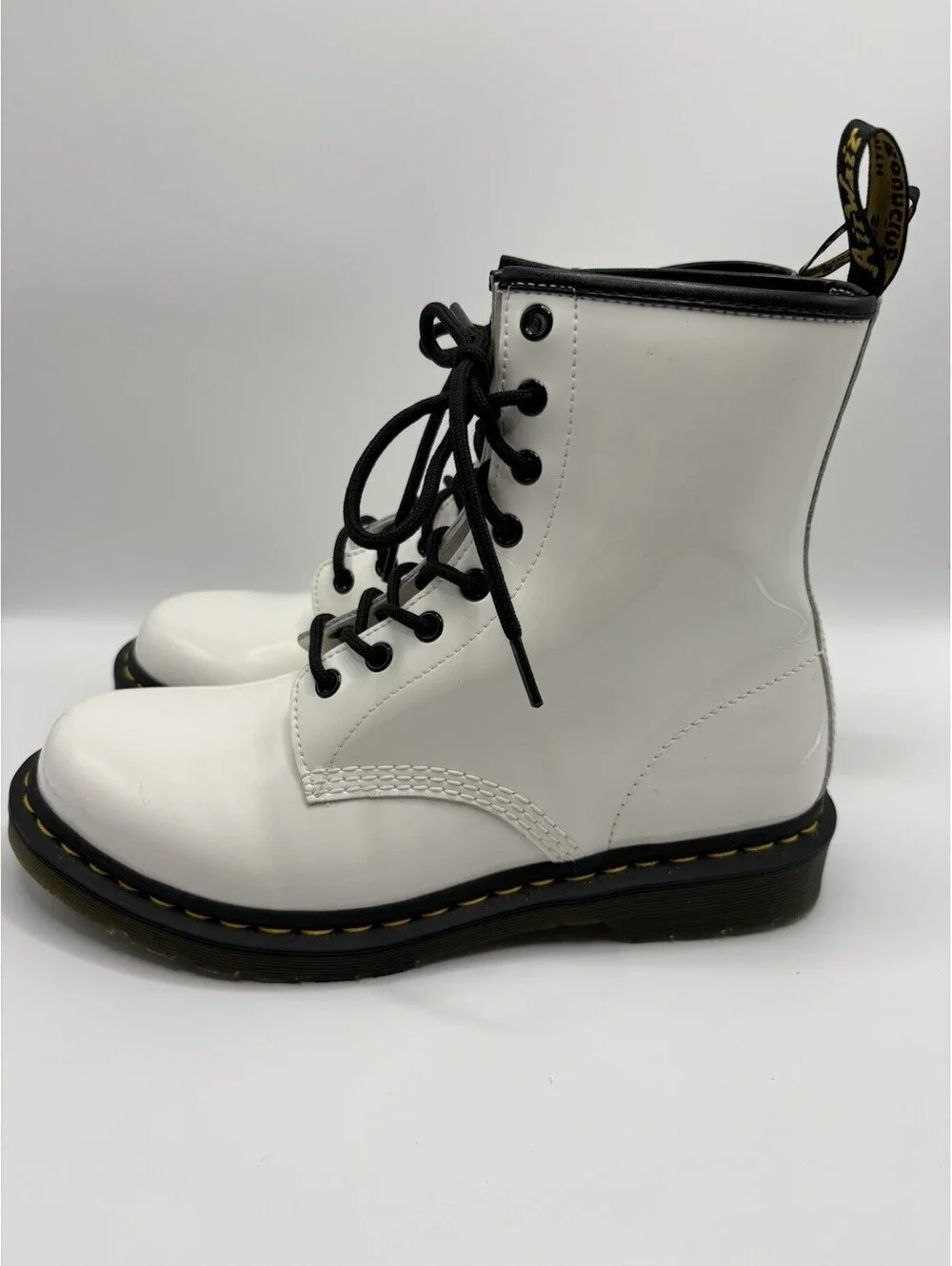 Dr. Martens Boots Womens Sz 10 White Leather Ankle Combat Zavala